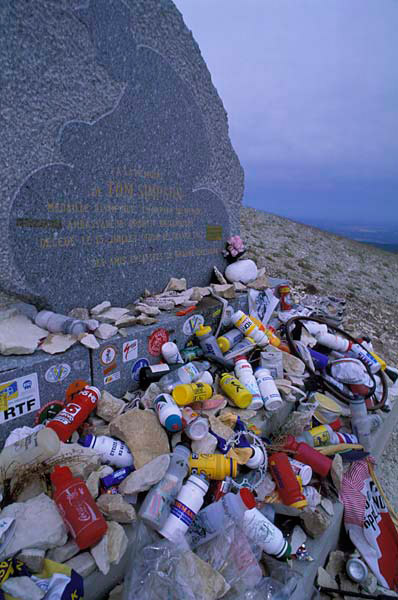 Memorial to Tommy Simpson